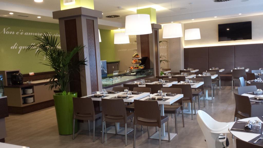 Hotel Emiliana Villadossola Zewnętrze zdjęcie